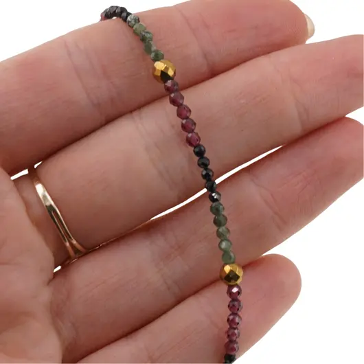 Bratara Granat Rhodolit, Spinel, Serafinit sfere fatetate 2mm si Hematit auriu sfere fatetate 4mm, imagine 3