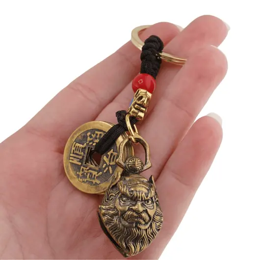 Breloc Feng Shui Amuleta cu nod mistic si Zeul Protector cu monede chinezesti, 10cm, imagine 2
