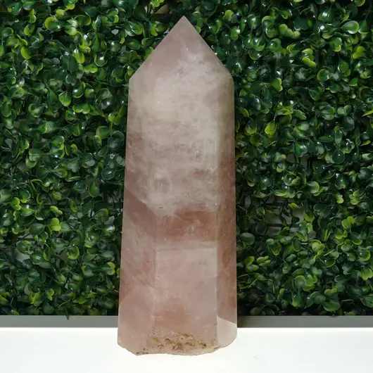 Turn / Obelisc din Cuart roz, A15