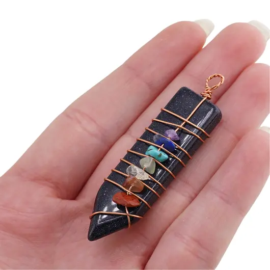 Pandantiv Goldstone albastru cu montura din sarma si cristalele celor 7 chakre, 48mm, imagine 4