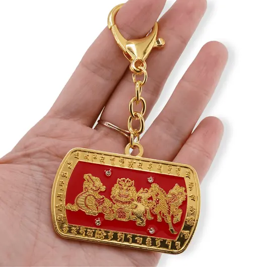 Amuleta Feng Shui din metal cu cei trei gardieni celesti 2025, imagine 3