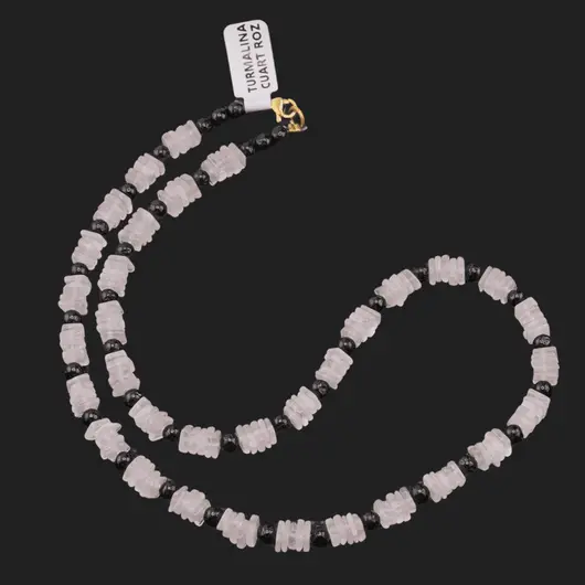 Colier Cuart roz patratele 5mm si Turmalina neagra sfere 4mm