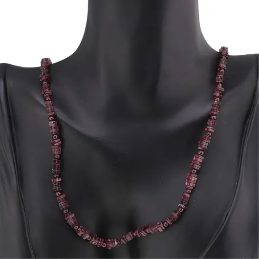 Colier Granat patratele 4mm si sfere 3mm, imagine 3