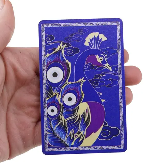 Card feng shui din plastic cu paun pentru protectia averii 2025, imagine 2
