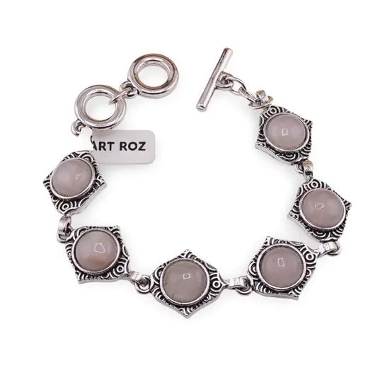 Bratara Cuart roz cu montura din metal, model cu detalii gravate si colturi accentuate