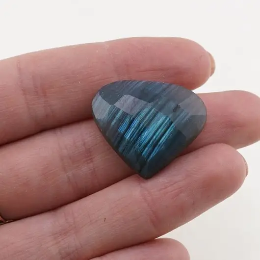 Cabochon Labradorit fatetat 22x26x7mm F34