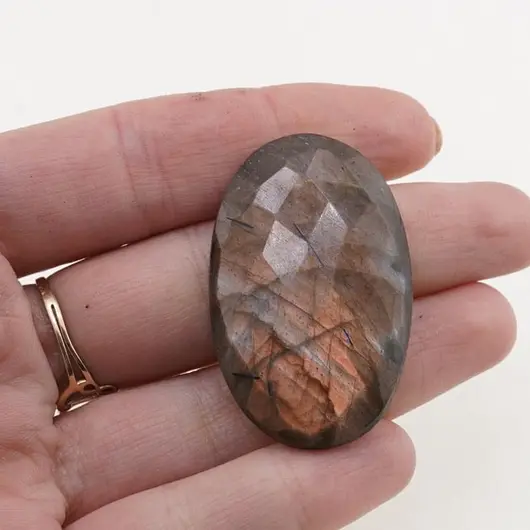 Cabochon Labradorit fatetat 42x26x6mm F97
