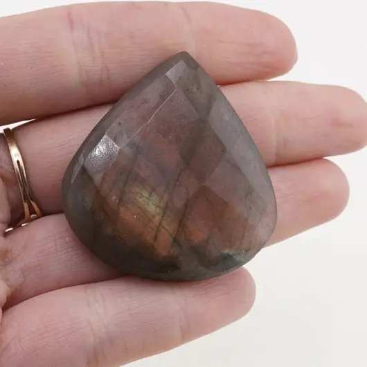 Cabochon Labradorit fatetat 40x38x8mm F103