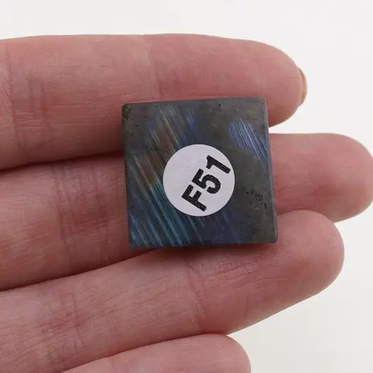 Cabochon Labradorit fatetat 20x20x8mm F51, imagine 2