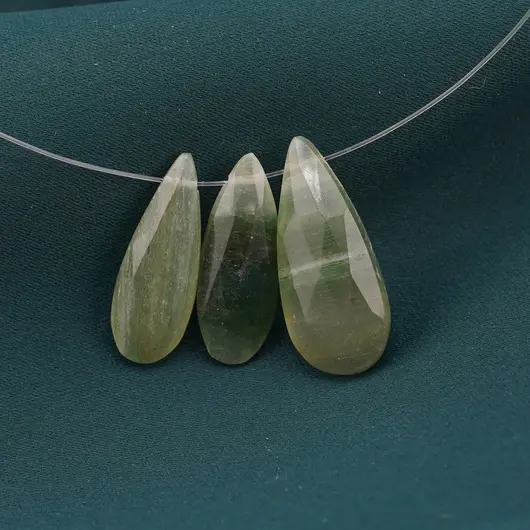 Briolete fatetate Fluorit verde - Long Teardrop, 3 buc, imagine 2