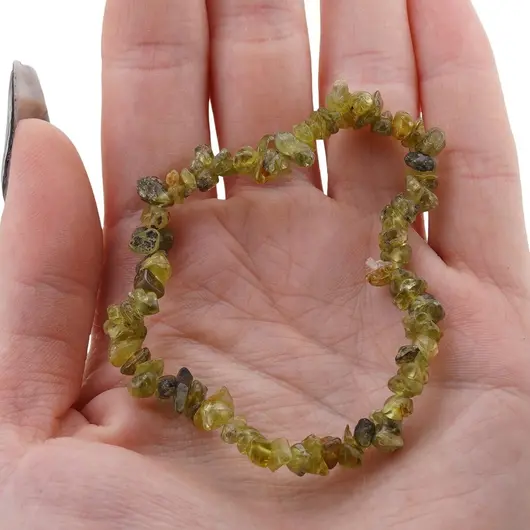 Bratara pe elastic cu pietre chips Peridot, imagine 3