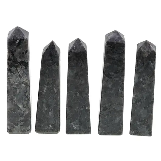 Turn / Obelisc cu patru fatete din Larvikit, 120-150g