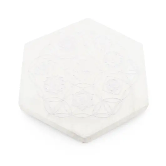 Selenit hexagonal gravat cu cele 7 chakre si SImbolul Om - 9cm