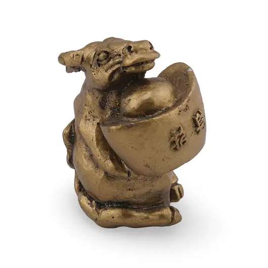 Statueta Feng Shui Bivol cu pepita in brate din rasina, 4,5cm