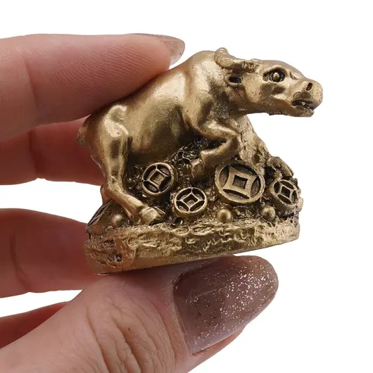 Statueta Feng Shui Bivol mediu pe monede din rasina, 4cm, imagine 3