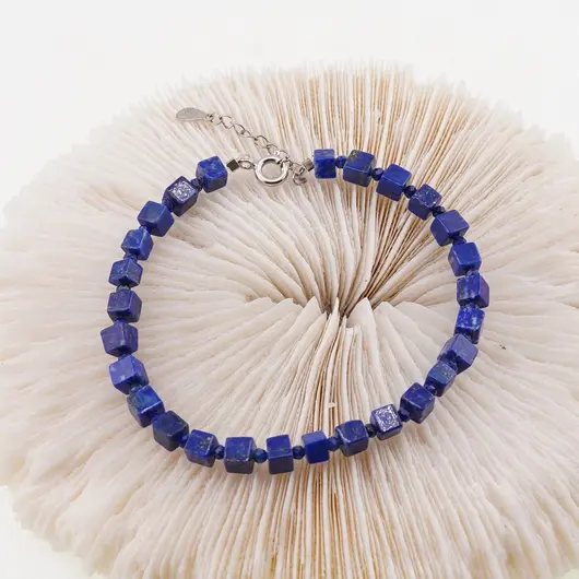 Bratara Lapis lazuli cuburi 4mm, sfere fatetate 2mm si argint 925, imagine 2