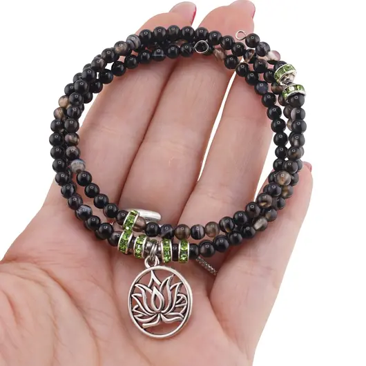 Bratara tripla ajustabila cu pietre semipretioase, Agat negru sfere 4mm cu charm floare de lotus si zirconiu verde, imagine 3
