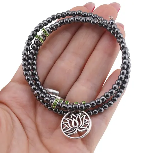 Bratara tripla ajustabila cu pietre semipretioase, Hematit sfere 4mm cu charm floare de lotus si zirconiu verde, imagine 3