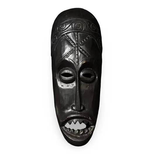 Masca africana vintage din lemn inchis, model razboinic cu colti sculptati, 48,5cm