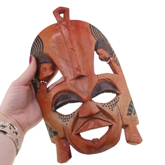 Masca africana vintage din lemn sculptat manual, rosie, cu doua fete laterale, 24cm, imagine 3