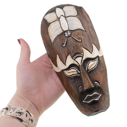 Masca africana vintage din lemn sculptat manual, decorata cu fluture alb, 20cm, imagine 3