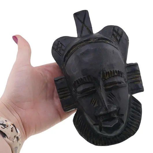 Masca africana vintage din lemn sculptat manual, model negru lucios cu detalii gravate, 16cm, imagine 3