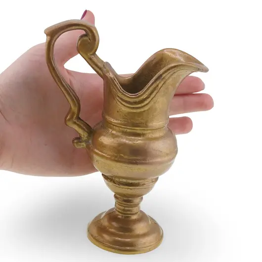 Cana decorativa din bronz vintage, model auriu cu maner lucrat, 14,5cm, imagine 5