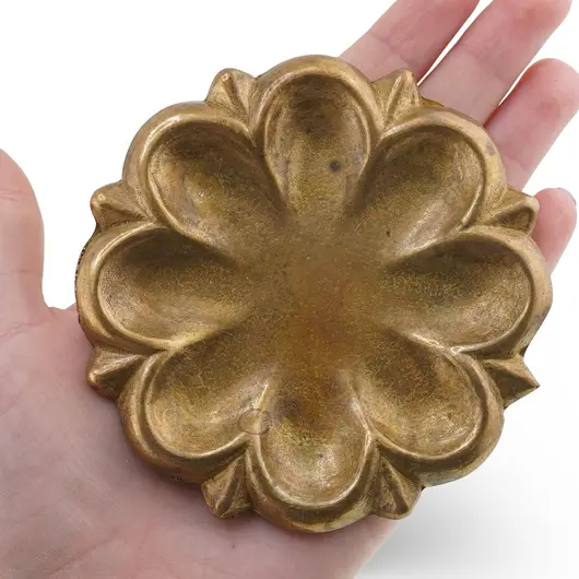 Farfurie decorativa din bronz vintage, model in forma de floare, 9cm, imagine 5