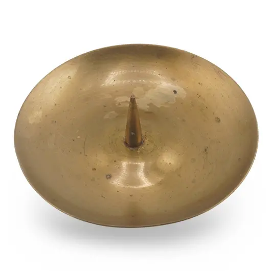 Suport vintage pentru lumanare din alama, forma concava, 9cm