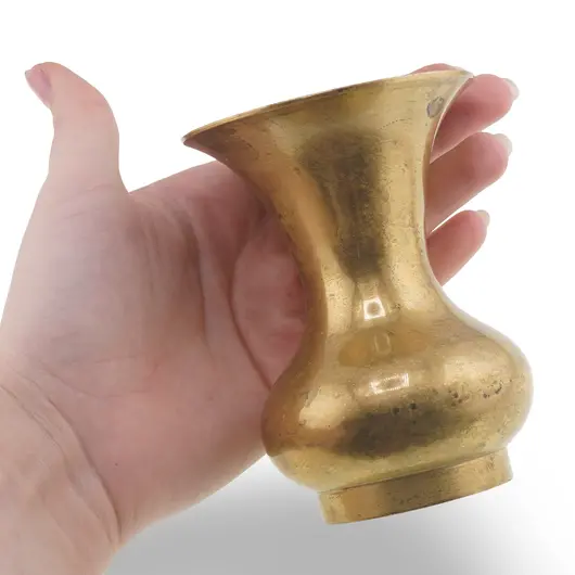 Vas vintage din alama cu gat ingust si baza lata, 9,5cm, imagine 3