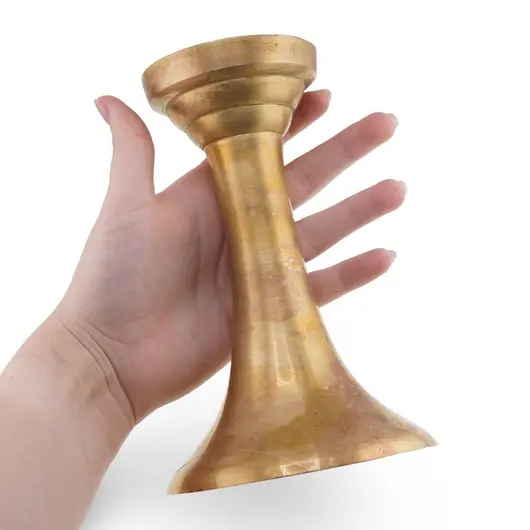 Sfesnic vintage din alama, model conic clasic, 16cm, imagine 3