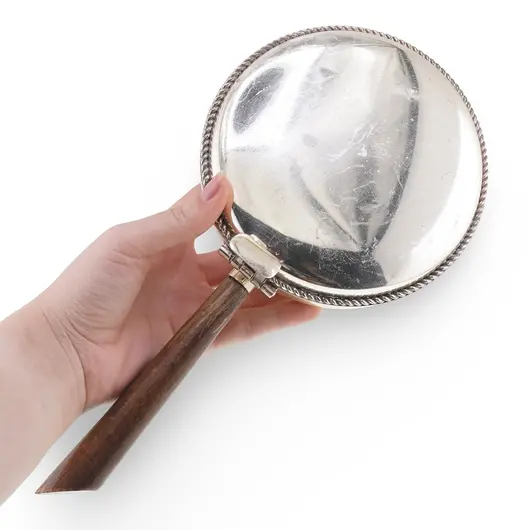 Vas cu capac vintage din metal argintiu si maner din lemn sculptat manual, 26cm, imagine 3