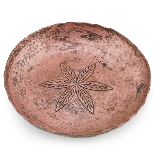 Farfurie decorativa vintage din cupru ciocanit, model stea, 16,5cm