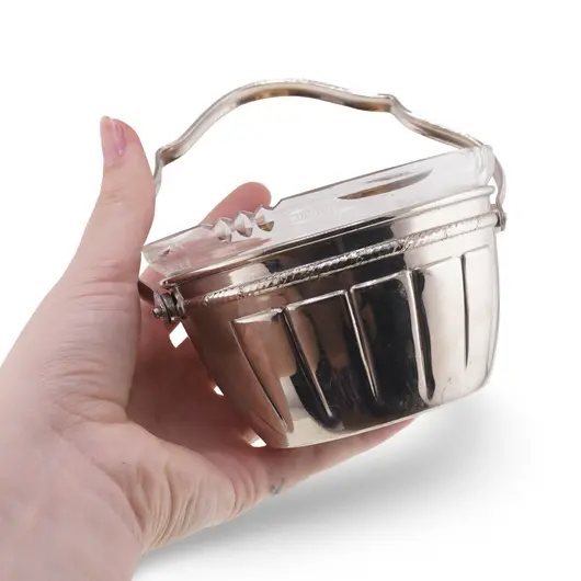 Bol vintage din metal argintiu cu capac si maner, 11cm, imagine 3