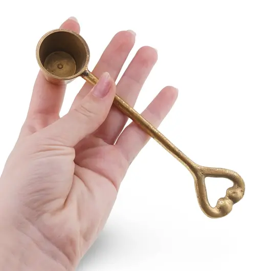 Lingura vintage din alama pentru topit ceara, maner cu inimioara, 14,5cm, imagine 3