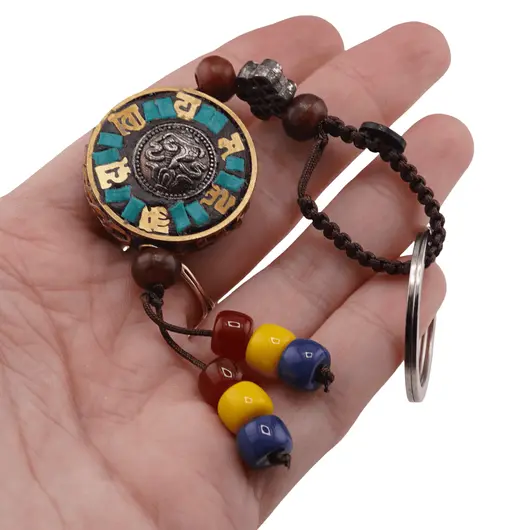 Breloc tibetan rotund cu model scoica argintie, margele rosii galbene albastre, 14cm, imagine 3