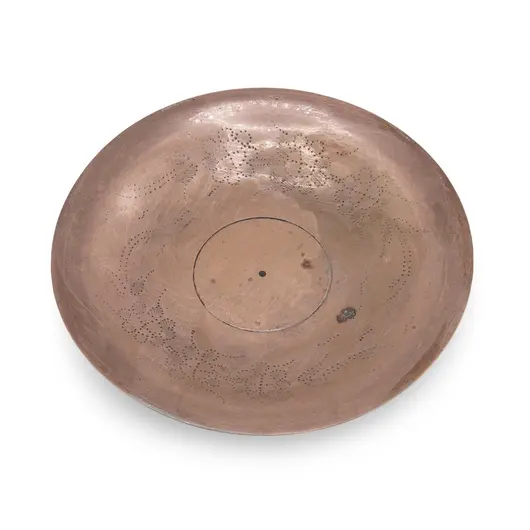 Tava vintage rotunda din cupru gravat manual, model floral, 9cm
