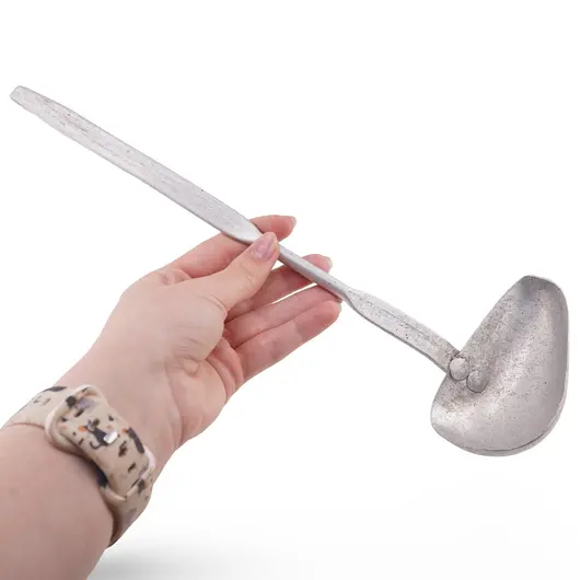 Polonic vintage din aluminiu cu maner lung si agatatoare, 30cm, imagine 3