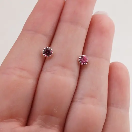 Cercei cu surub din Argint 925 si zircon roz, 4-5mm, imagine 3