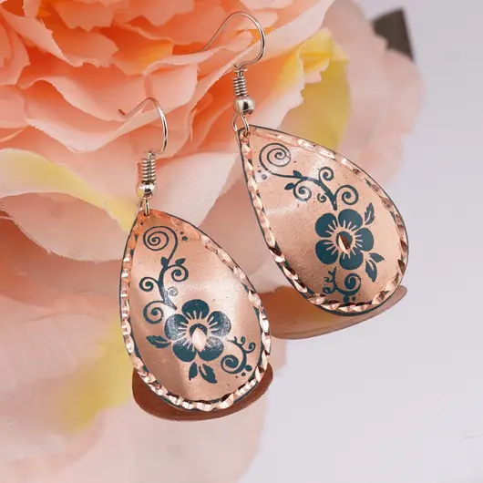 Cercei din cupru lacrima, model floare ornament turcoaz, imagine 2