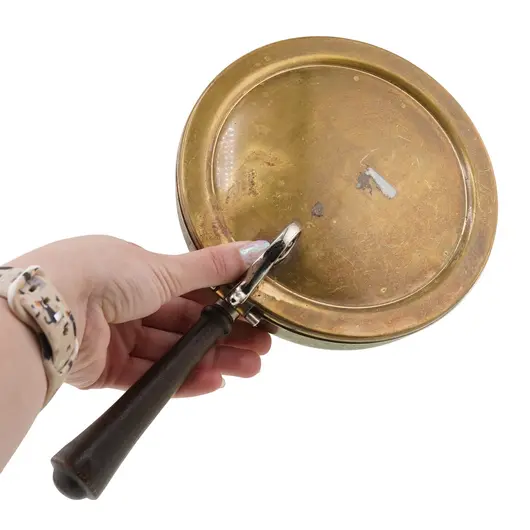 Vas vintage din alama cu capac si maner de lemn, 27cm, imagine 3
