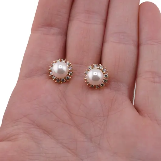Cercei cu surub din cupru placat cu aur galben 18k, perla si zirconiu, model floare, imagine 3
