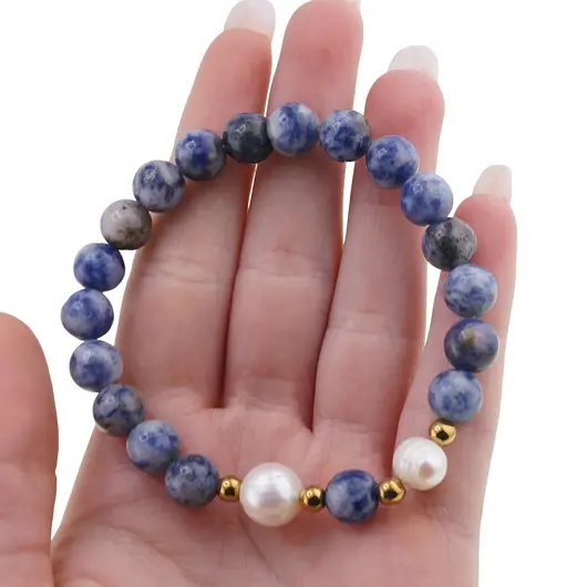 Bratara pe elastic Perle de cultura, bumbi aurii si Sodalit sfere 8mm, imagine 3