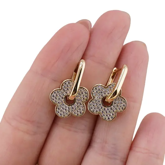 Cercei din cupru placat cu aur galben 18k, model accesoriu floare cu zirconii, imagine 3