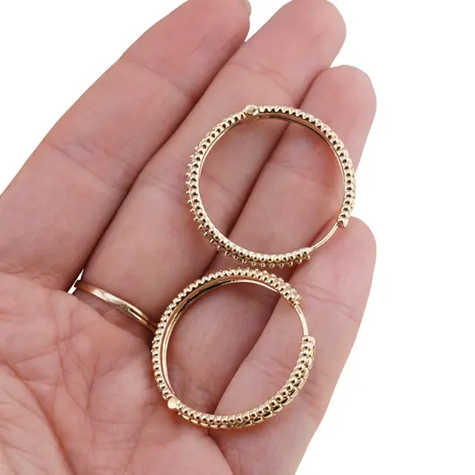 Cercei din cupru placat cu aur galben 18k, model creole cu zirconii, imagine 3