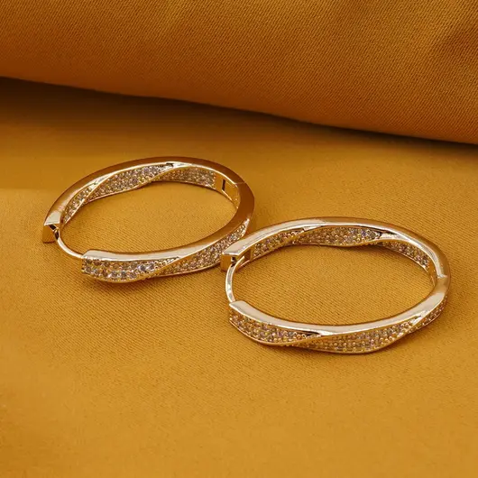 Cercei din cupru placat cu aur galben 18k, model oval rasucit cu zirconii, imagine 2