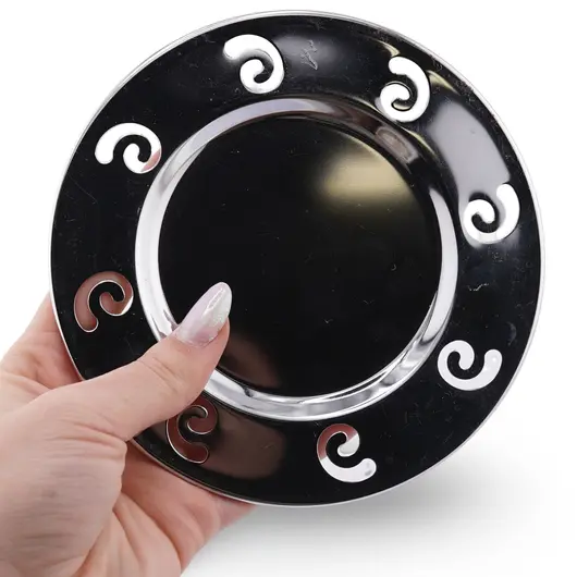 Farfurie metalica decorativa vintage cu decupaje in forma de spirala, 13cm, imagine 3
