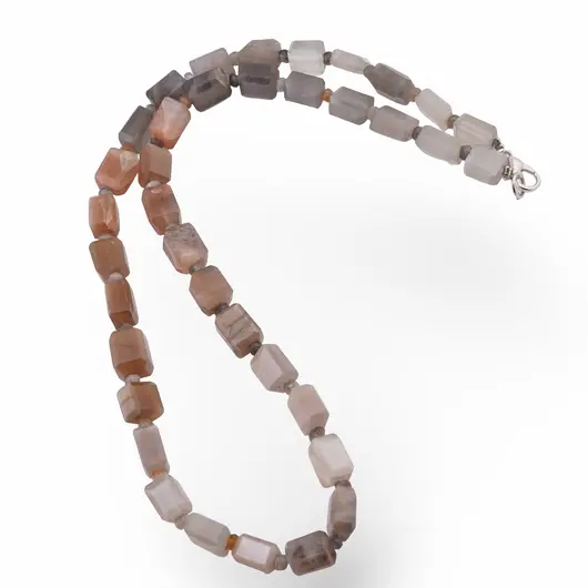 Colier Piatra lunii gri fatetat 8-10mm si discuri fatetate 4mm