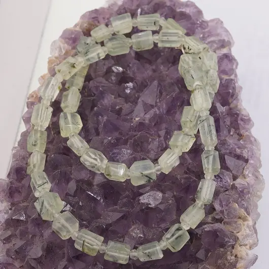 Set colier si bratara Prehnit fatetat 7-9mm si discuri fatetate 4mm, imagine 2