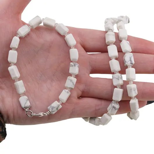 Set colier si bratara Howlit fatetat 9-10mm si Cristal de stanca discuri fatetate 4mm, imagine 4